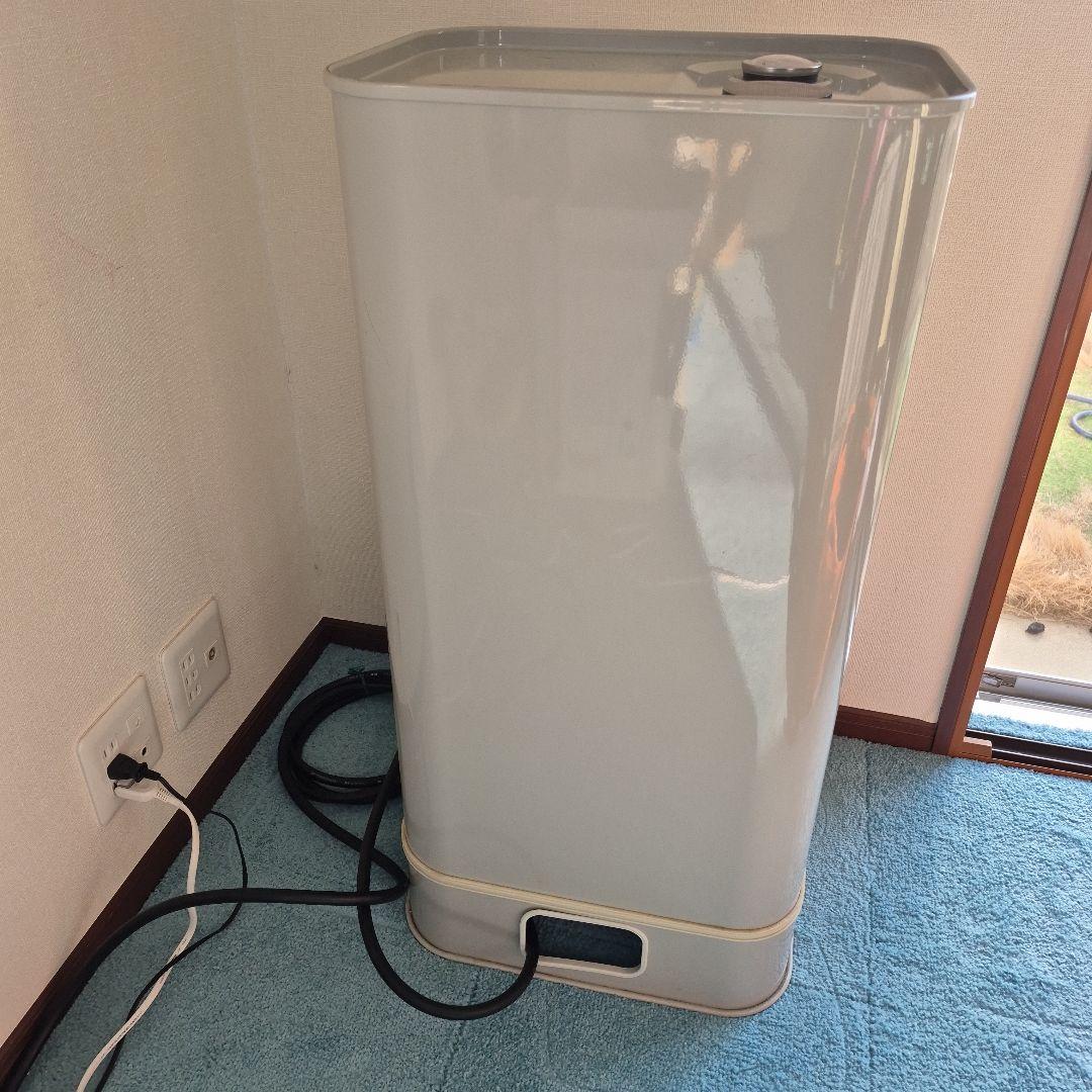 室内用角型灯油タンク ホームタンク９０型？ タンク 給油タンク 室内用ホームタンク 90型 DK90ST 角型 ダイケン